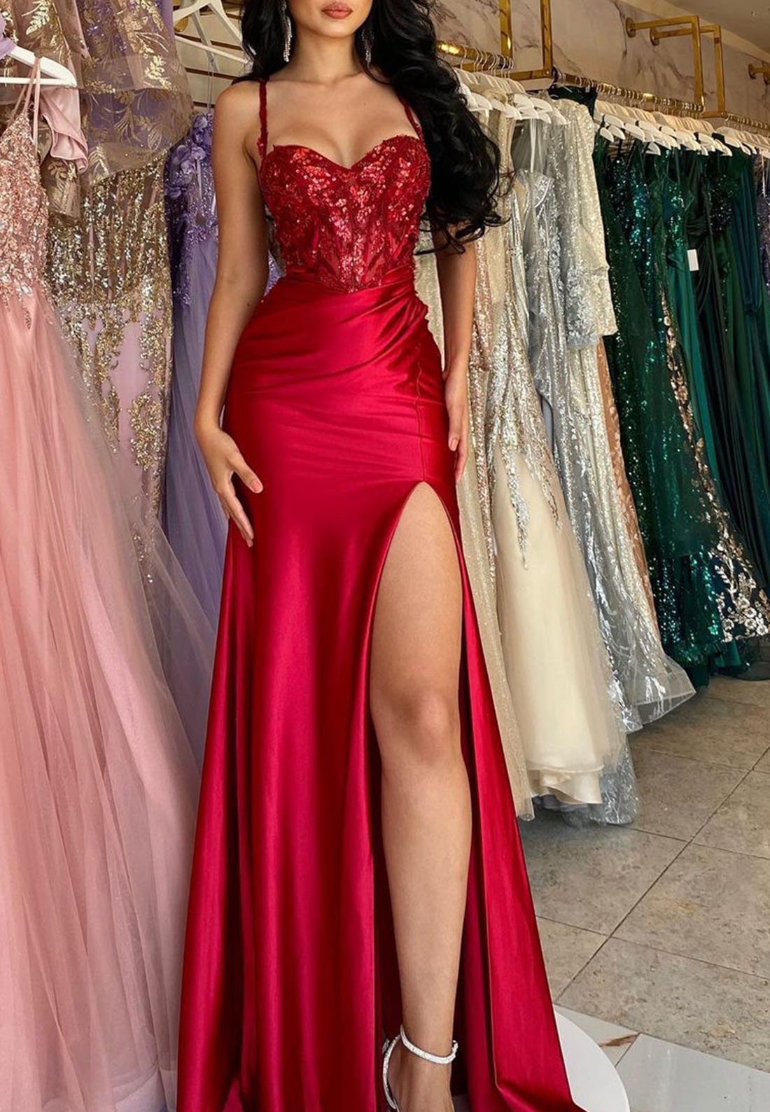 Maßgeschneidertes Elegantes Lu – Elegant Satin Evening Gown Split Bewertung und Preis